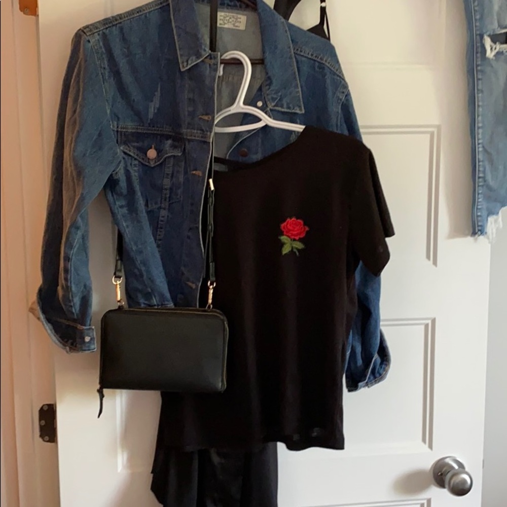 Cute Black Tee - Red Rose